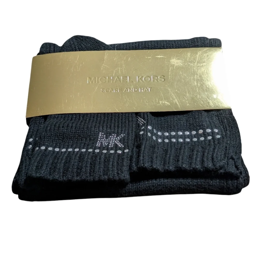NEW BOX SET MICHAEL KORS Women's Black Studded MK Knit Beanie Hat and Scarf